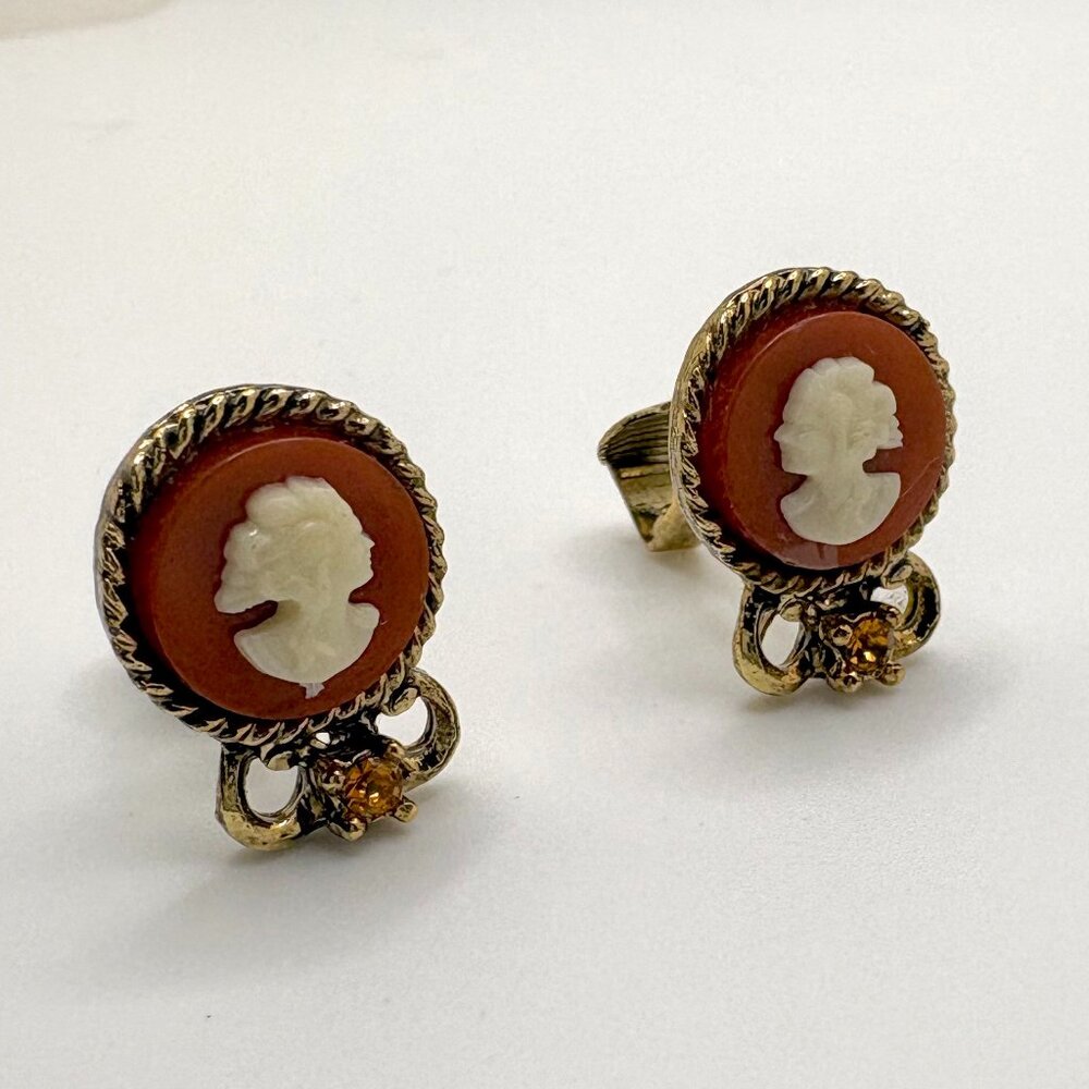 Vintage Victorian Revival Cameo Clip On Earrings Gold Tone